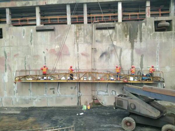 Repair of exposed reinforcement due to concrete corrosion in docks