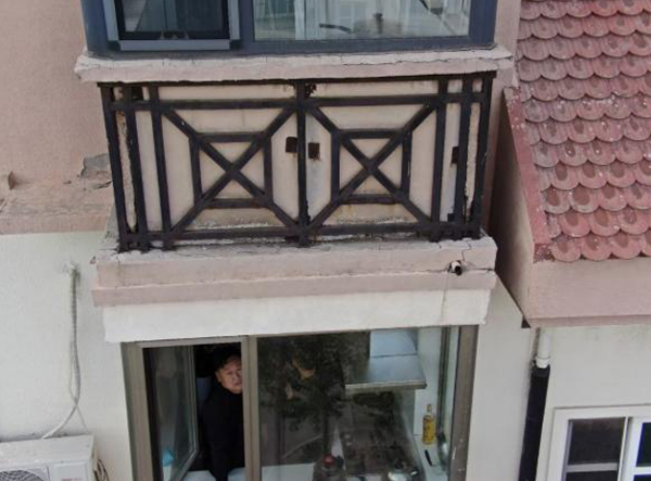 Repair of exterior wall leakage