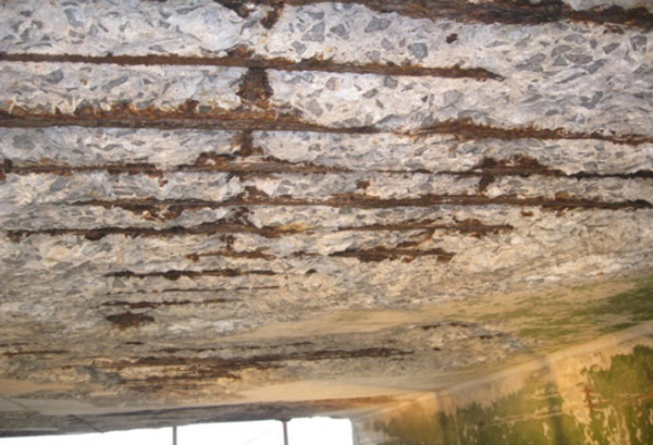 Treatment of Concrete Corrosion by Seawater