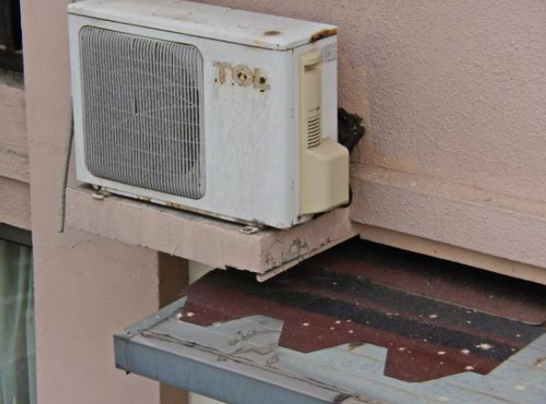 Repair of exterior wall leakage