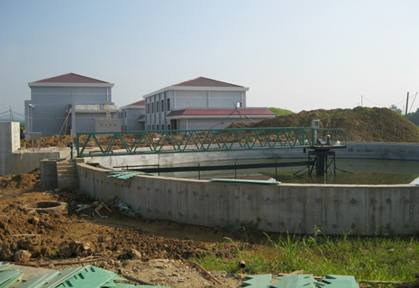 Anticorrosion and impermeability measures for sewage tanks in a chemical industrial park