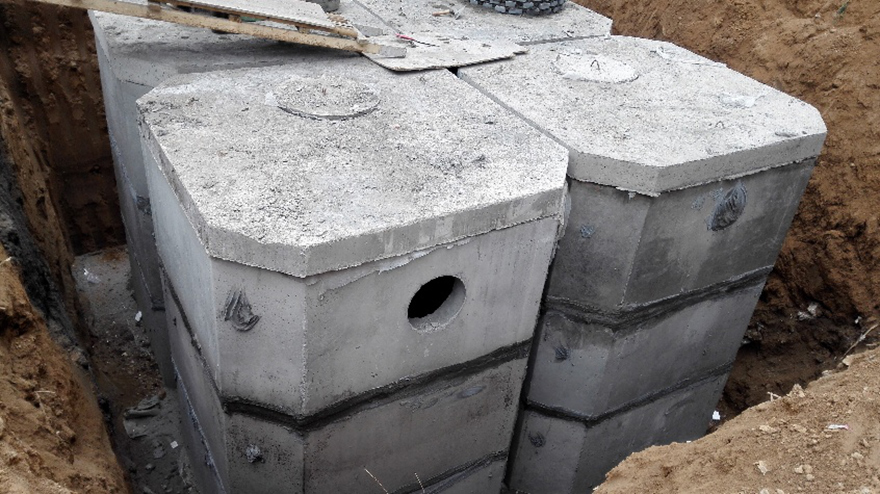 Sealing and anticorrosion for septic tanks