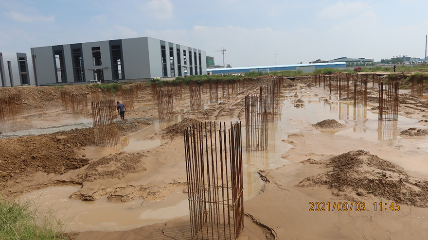 After applying the rock-forming agent to the silt, the road can be opened to traffic within 10 hours